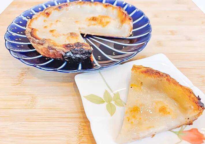 フルーツもクリームも不要！　まさかの『節約パイ』を半信半疑で作ったら…「おいしいぞ！」
