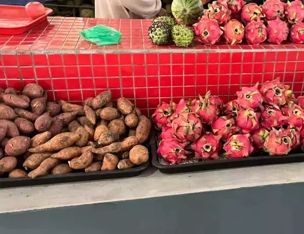 「オムライスの隣に入れた『おかず』が…　小３息子「地獄みたいだね」」の画像