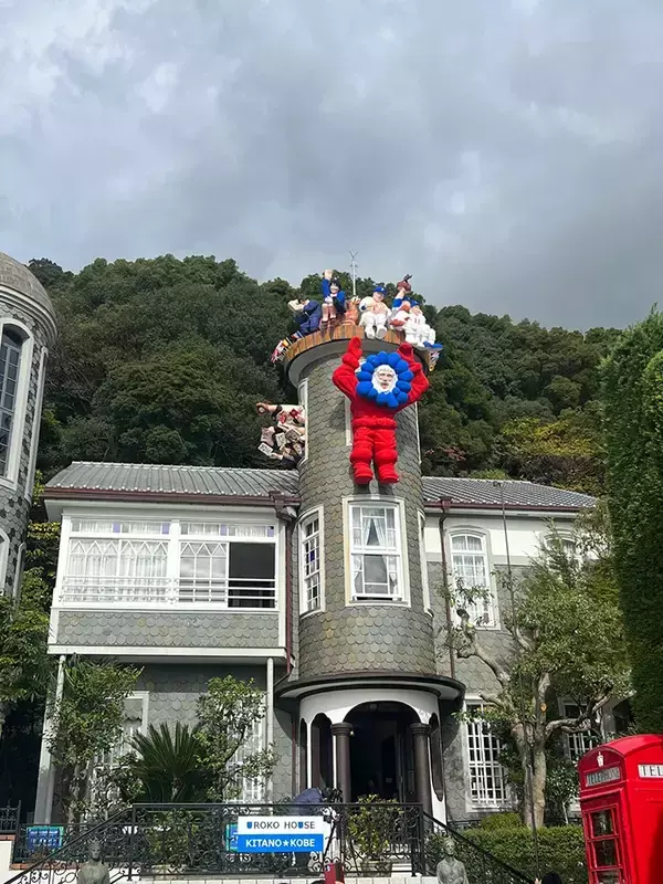 「冬の風物詩の『世相サンタ』　満場一致で決まった2025年のモチーフが…」の画像