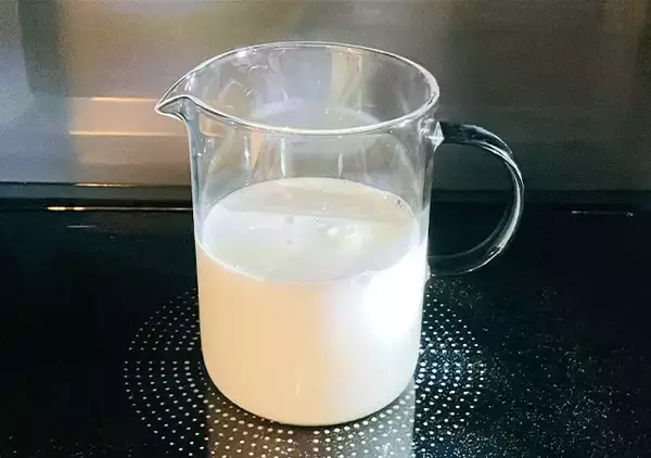 「『サッポロ一番』にお湯を入れずに…　30代会社員が作った『激ウマ塩らーめん』が？」の画像