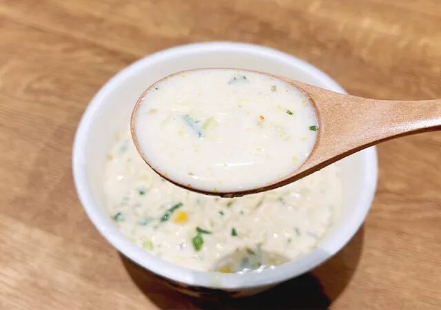 『サッポロ一番』にお湯を入れずに…　30代会社員が作った『激ウマ塩らーめん』が？