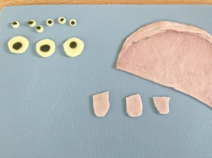 ハロウィン弁当におすすめ！　赤ウインナーで作る『おばけウインナー』がかわいすぎる