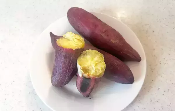 「これ作るために余らせたい！　焼き芋の意外なリメイクに子供が大喜び！」の画像