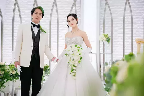 「告白もプロポーズもなし？　『コスプレ婚』を果たした夫婦のなれそめが…【独自取材】」の画像