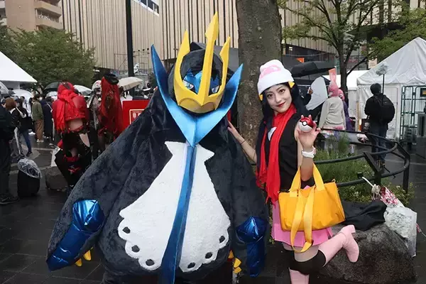 「告白もプロポーズもなし？　『コスプレ婚』を果たした夫婦のなれそめが…【独自取材】」の画像