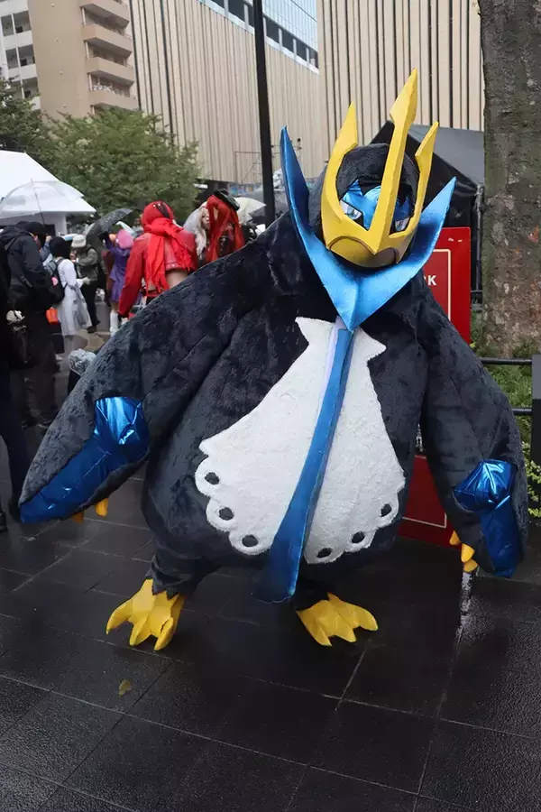 「告白もプロポーズもなし？　『コスプレ婚』を果たした夫婦のなれそめが…【独自取材】」の画像