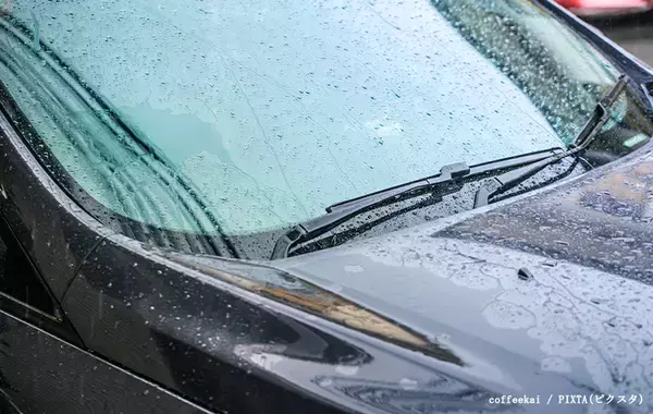「実は雨の日こそ向いている？　雨の日に洗車をするメリットとデメリットは…」の画像