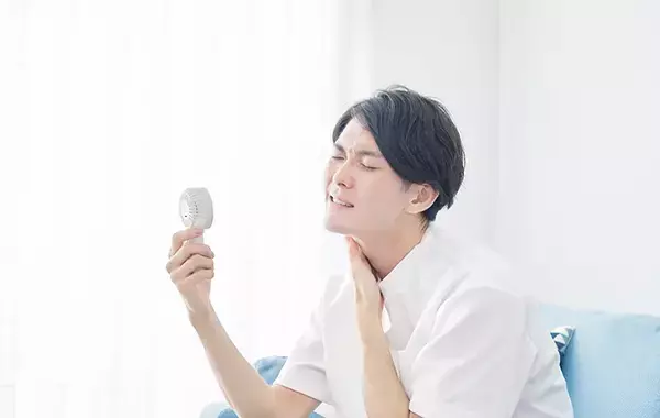 「ハンディファン、顔に当てるよりも？　涼しくなる使い方をメーカーに聞いた」の画像