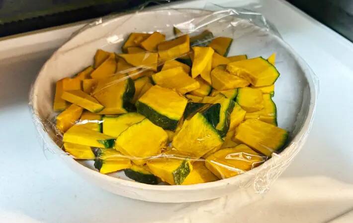 レンチンで作るカボチャの副菜　食べた夫が「これはウマい！」