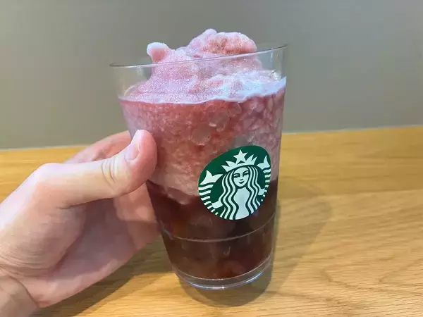 【レビュー】スタバの新作飲んでみた！　夏に合うシャリシャリ食感が「ご褒美にピッタリ」