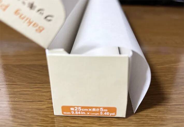 切って折るだけ！　ラップ・クッキングシートの『飛び出し防止ストッパー』の作り方【簡単1分】