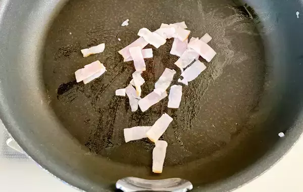 「「おにぎりっていうか、おかずじゃん！」　夫と子供が喜んだ『焼きおにぎり』の簡単レシピ」の画像