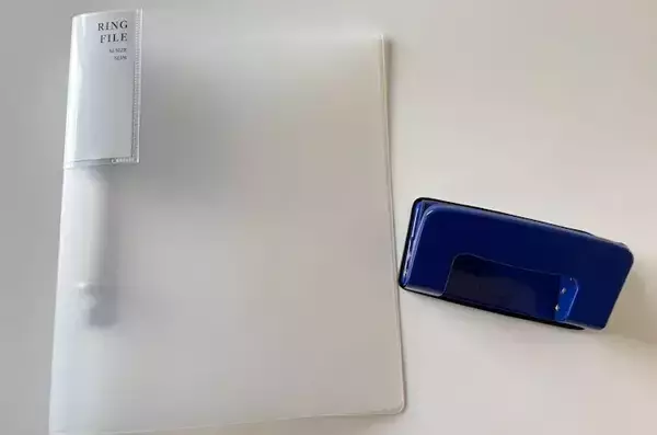 「処方薬の袋に『穴』を開けて…　画期的な保管方法に「分かりやすくて便利！」」の画像