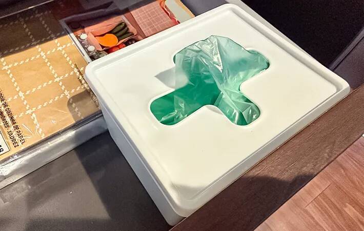トイレの棚に置いたら快適！　ダイソーが教える『110円ボックス』3つの活用術とは