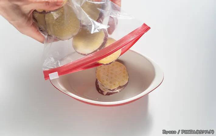 冷凍した『ジップロック』、そのまま電子レンジで解凍しても大丈夫？
