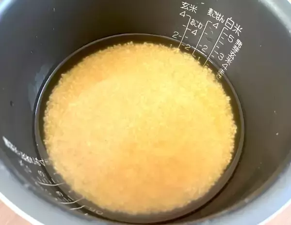 「明太子を5等分にして？　炊飯器が大活躍“カンタン”炊き込みごはん」の画像