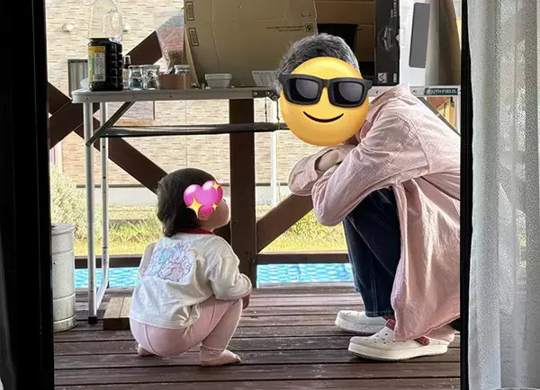 「１８０cm超えの義父　１歳の孫と喋っていると？「泣いたわ」「胸が苦しい」」の画像