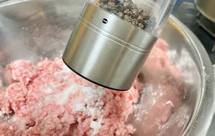 作るのが面倒な『レンコンのはさみ焼き』　時短のコツに「この手があったか！」