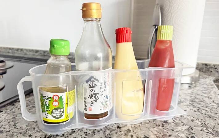 キッチンのごちゃつき解決！　ダイソーが教える『缶ストッカー』の意外な使い道【4選】