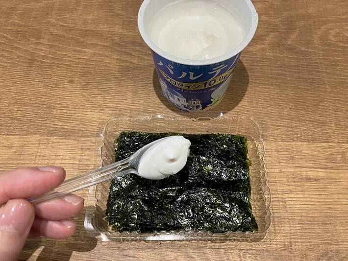 韓国海苔にご飯、ではなく？　意外な『白い食べ物』の正体に「本当に合うの？」