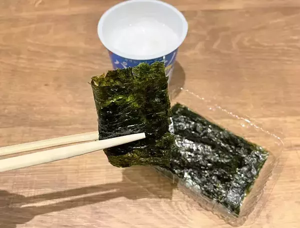 「韓国海苔にご飯、ではなく？　意外な『白い食べ物』の正体に「本当に合うの？」」の画像