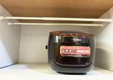「『炊飯器横の空間』につっぱり棒を縦にセット　デッドスペースを有効活用する方法が便利」の画像6