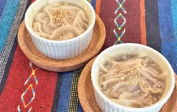 「包まずに時短！　小籠包の作り方が…？「手間がかからない」「肉汁たっぷり」」の画像