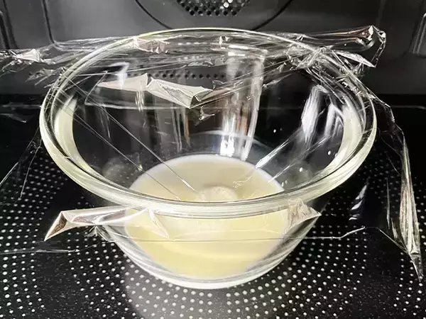 「コーンスープに豆腐を混ぜて…　電子レンジ2分温めてできたのは？」の画像