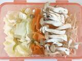 「電子レンジで作る『野菜炒めず』　味つけに1個、入れたのは？「あっさりしておいしい」」の画像1