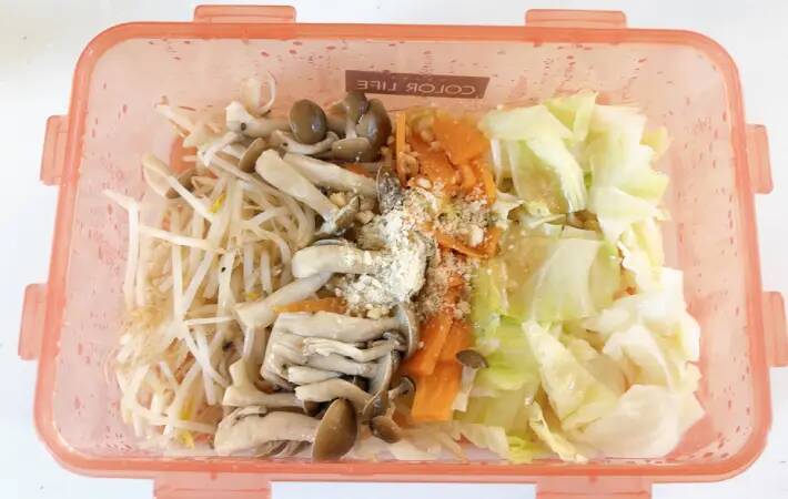 電子レンジで作る『野菜炒めず』　味つけに1個、入れたのは？「あっさりしておいしい」