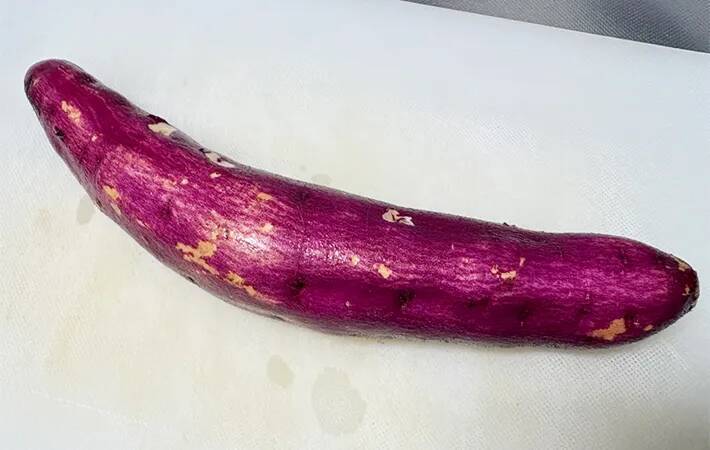 サツマイモを輪切りにして… ひき肉と煮た一皿に「ご飯がすすむ！」