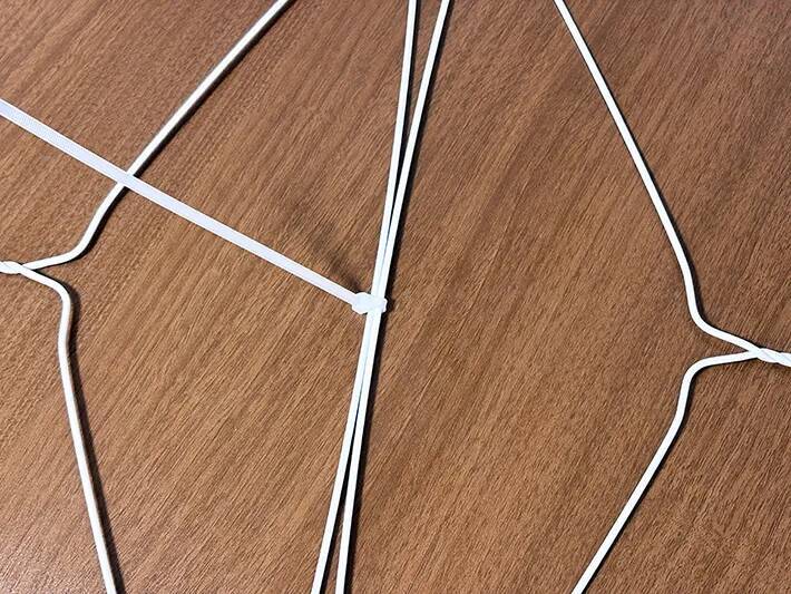 ダイソーの結束バンドでハンガーが劇的進化！洗濯の“スペース不足”を一瞬で解消する方法