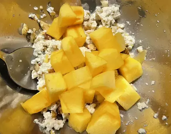 「柿を使ったヘルシーな『おかず』　混ぜるだけ簡単レシピに「これはハマる」」の画像