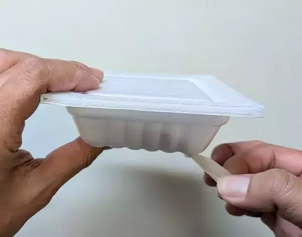 「意外と万能で驚いた！　納豆フィルムの活用法に「毎回やりたい」「便利すぎ」」の画像