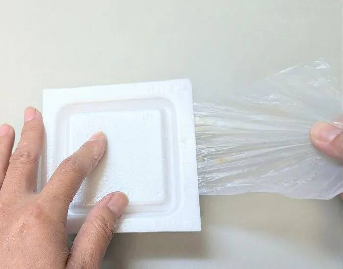 意外と万能で驚いた！　納豆フィルムの活用法に「毎回やりたい」「便利すぎ」