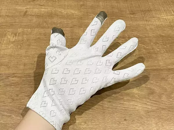 「ダイソーの『手袋』が神だったワケが？　「プチストレス解消」「この冬使える！」」の画像