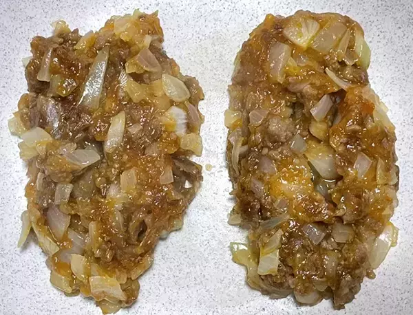 「味つけいらずで簡単！　ミートボールにタマネギを足したら『失敗知らず』の定番おかずができた」の画像