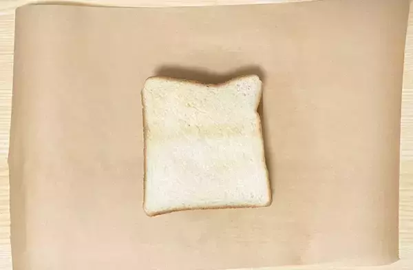 「お弁当のサンドイッチ、こう包んで　テープ不要、5分未満でできる『崩れない』ラッピングアイディア」の画像