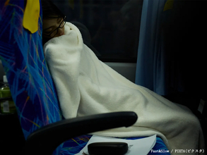 絶対にやらないで! 『裏ワザ』として広まる、高速バスでの『迷惑行為』とは