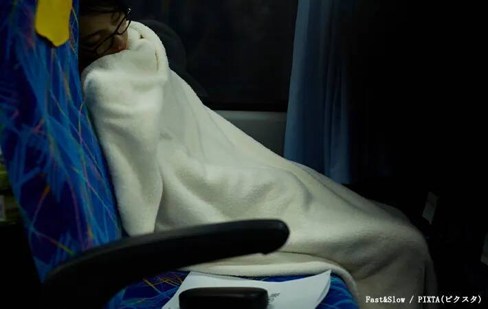 絶対にやらないで！　『裏ワザ』として広まる、高速バスでの『迷惑行為』とは