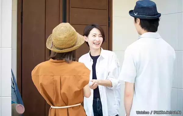 「隣家から伸びてきた枝、もう我慢しなくていい？　弁護士が教える合法的に切るための3ステップ」の画像