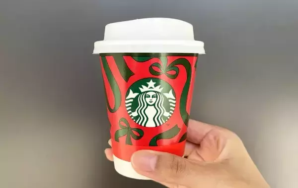 「「キノコが苦手なら飲めないかも…」ってくらいにキノコ！　スタバ新作『スープチーノ』にハマる」の画像