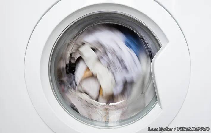 防水シーツを洗濯機で洗う前に！　知らないと危険な『脱水時の落とし穴』