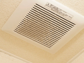 割り箸に紙を巻くだけ？　換気扇の掃除テクに「ごっそり取れた」「快感」【掃除テク4選】