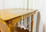 「『100均のワイヤーネット』を90度にグイっと曲げると…　トイレ収納で役立つ裏ワザがこちら！」の画像3