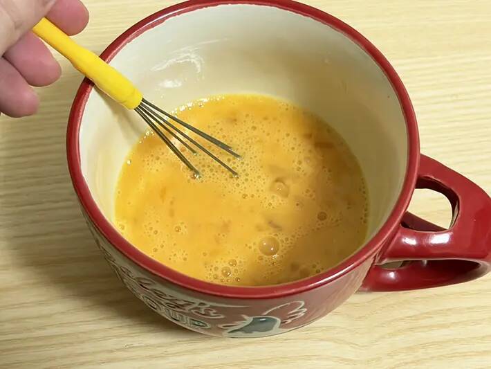 『1缶分』の余った油で玉子焼きを焼いてみると？　旨味とコクが増して「いつもと違う」「濃厚」