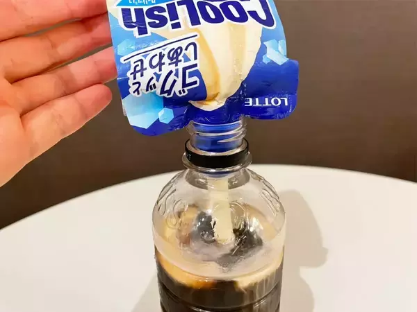 クーリッシュをコーヒーに入れてシェイクするだけ！　まさかのアレンジに「キンキンに冷えてておいしい」