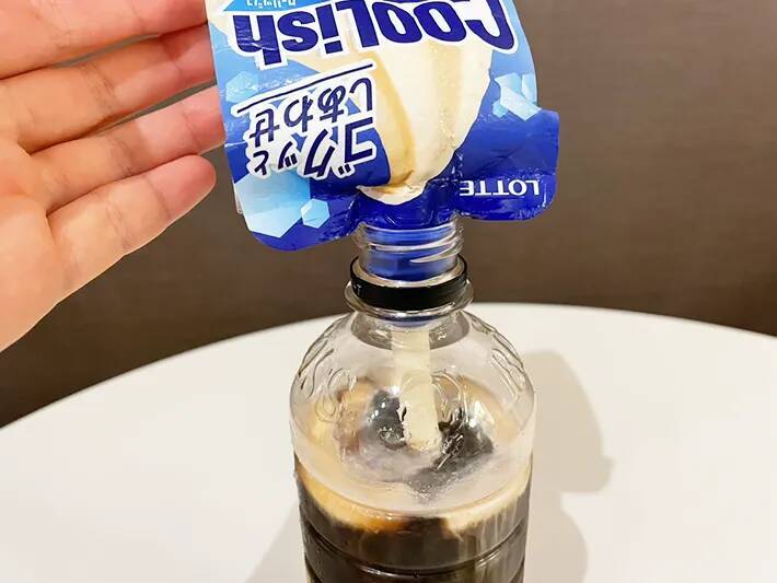 クーリッシュをコーヒーに入れてシェイクするだけ！　まさかのアレンジに「キンキンに冷えてておいしい」