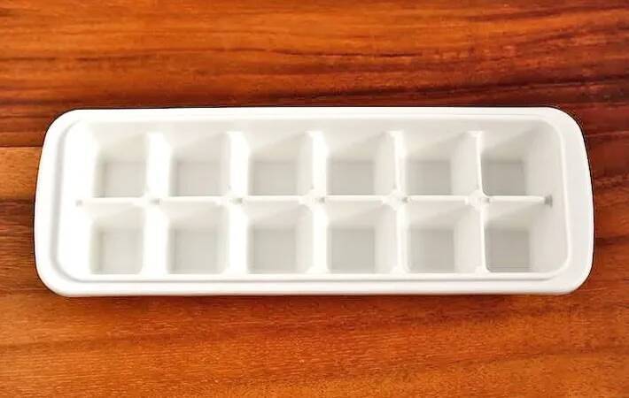 製氷皿にヨーグルトを流して…　できた簡単おやつに「一口で大満足」「夏にピッタリ」【管理栄養士】