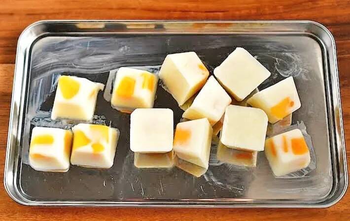 製氷皿にヨーグルトを流して…　できた簡単おやつに「一口で大満足」「夏にピッタリ」【管理栄養士】